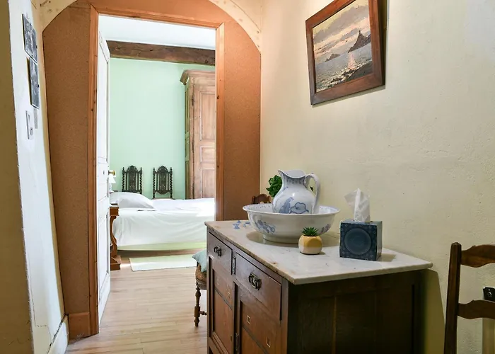 ベッド・アンド・ブレックファスト Chambre Chez L'Habitant